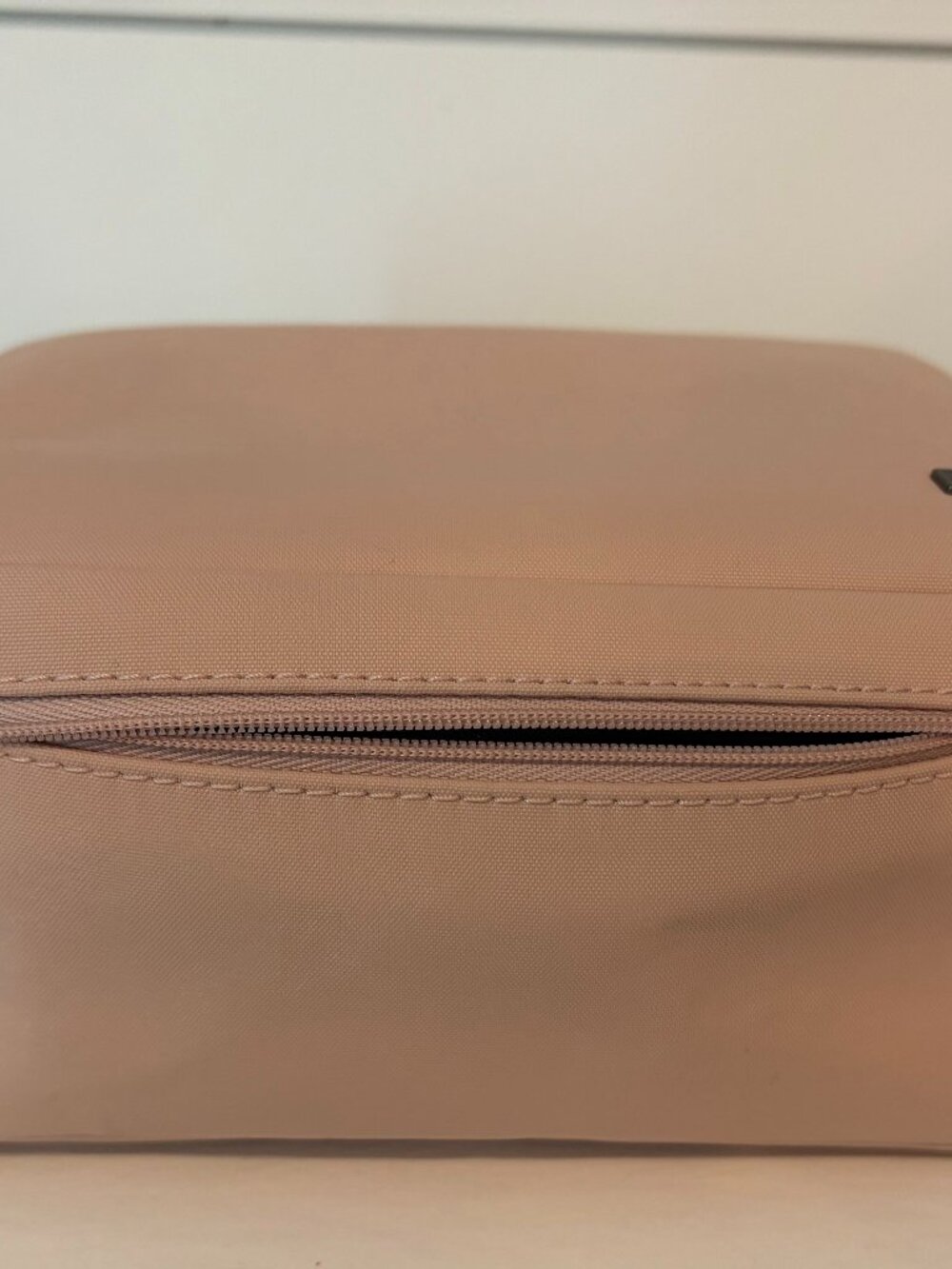 Away Makeup Bag in Pink